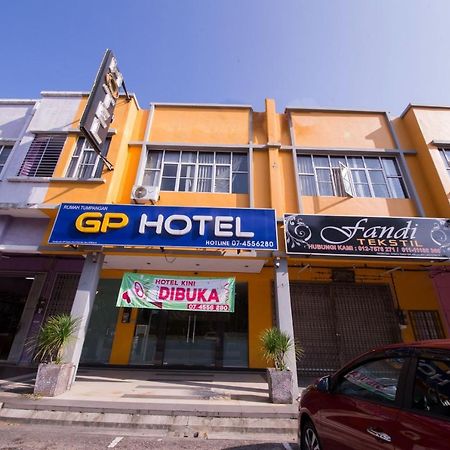 באטו פאהאט Golden Pearl Hotel Near Universiti Tun Hussein Onn Malaysia Uthm מראה חיצוני תמונה