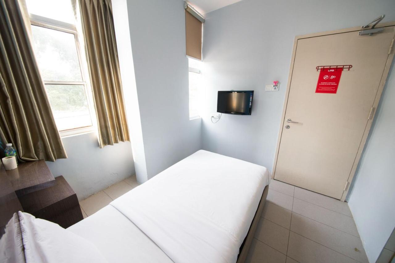 באטו פאהאט Golden Pearl Hotel Near Universiti Tun Hussein Onn Malaysia Uthm מראה חיצוני תמונה
