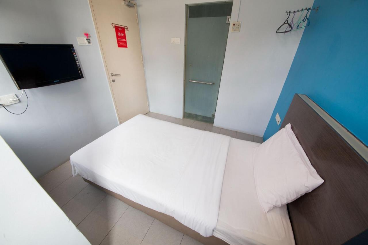 באטו פאהאט Golden Pearl Hotel Near Universiti Tun Hussein Onn Malaysia Uthm מראה חיצוני תמונה